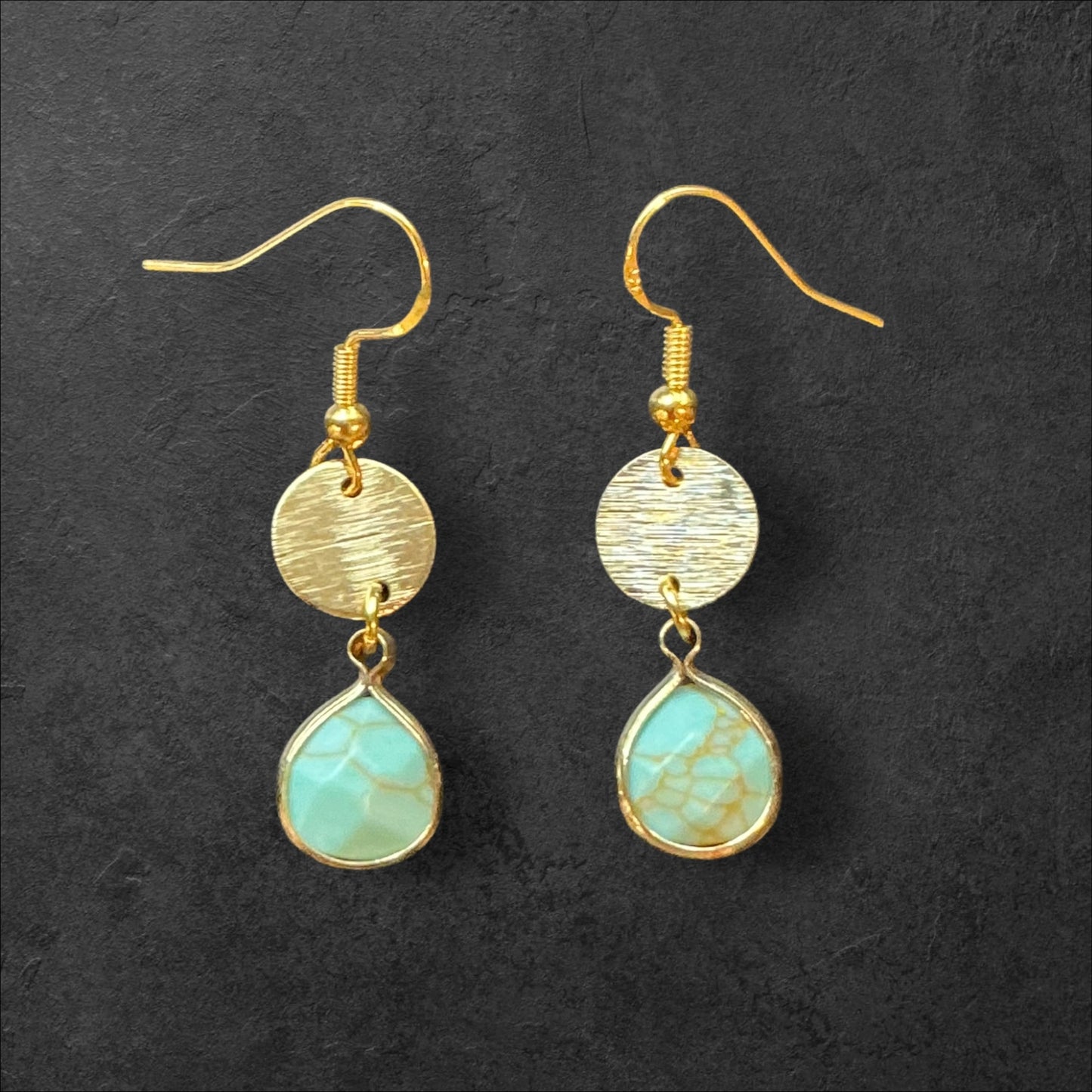 Circle Charm Dangle- Turquiose- Gold