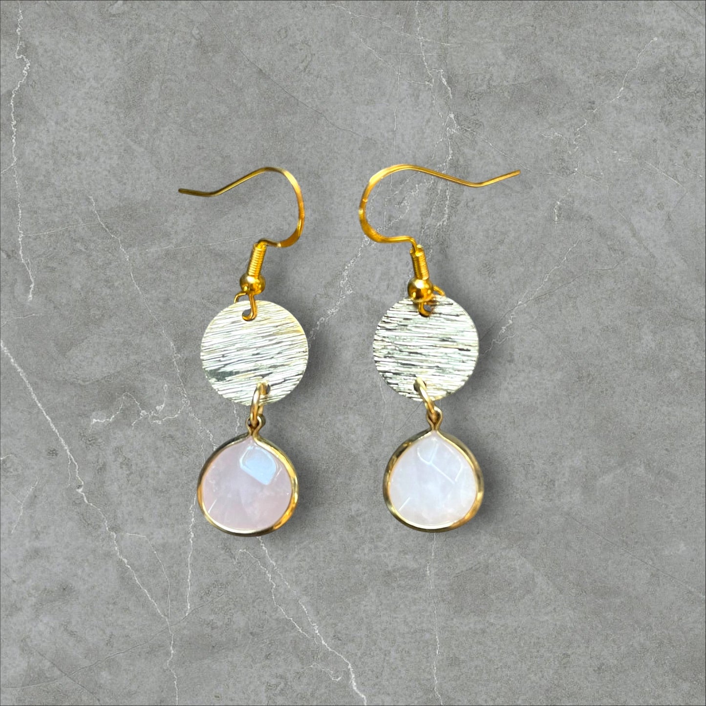 V-Day Rose Quartz Circle Charm-Gold