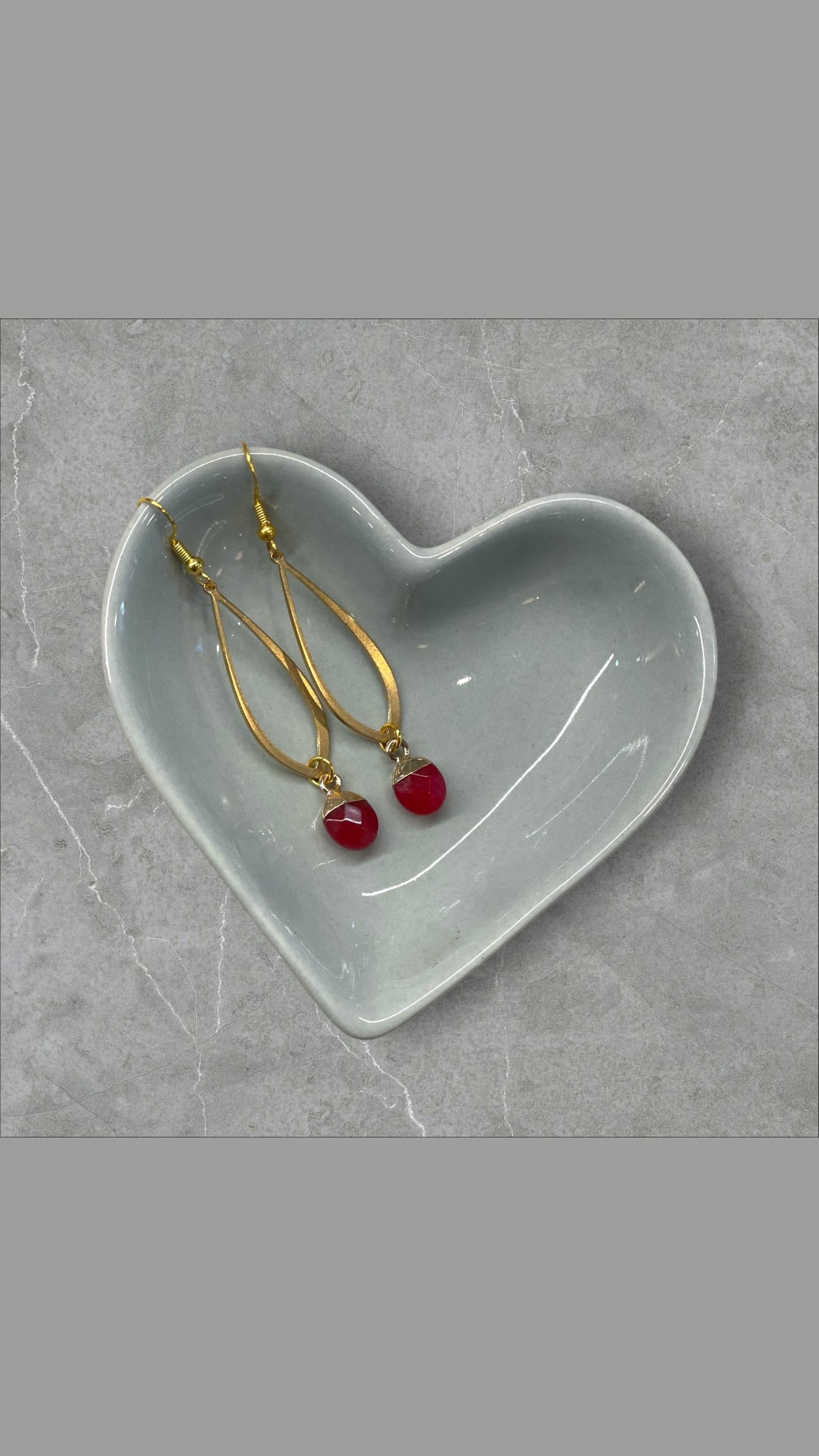 V-Day Rose Quartz Circle Charm-Gold